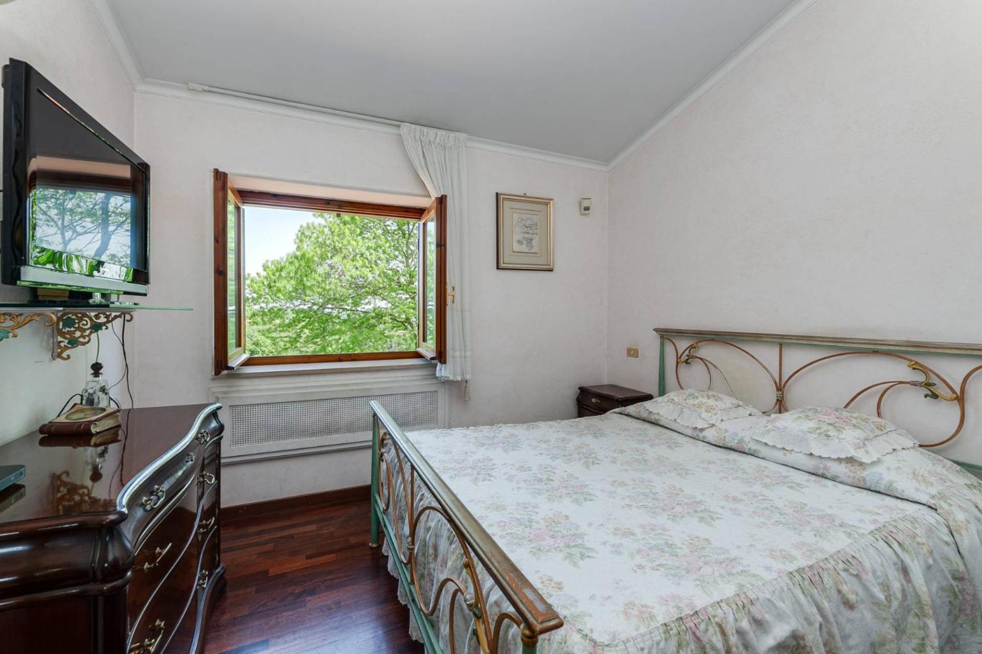 Villa Carolina - Piscina E Parco Panoramico Кампаньяно-ди-Рома Экстерьер фото