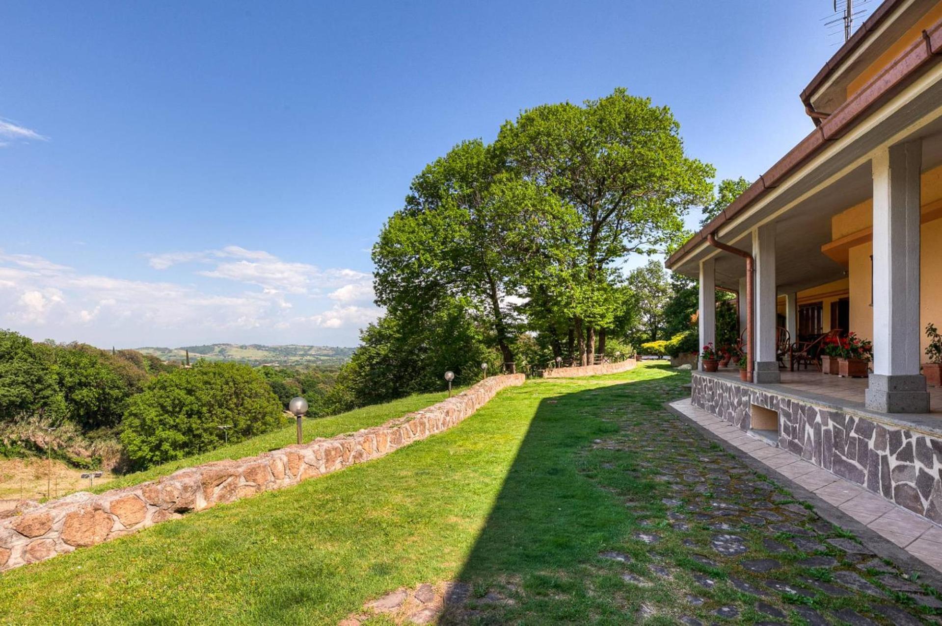 Villa Carolina - Piscina E Parco Panoramico Кампаньяно-ди-Рома Экстерьер фото